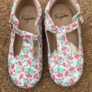 Monkey Feet Flamingo T-Strap Shoes - Pink and Green nwot 6-7